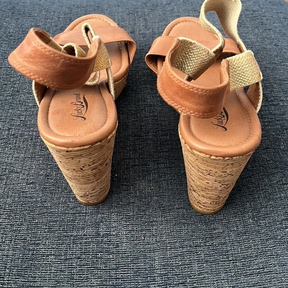 NWOT LUCKY BRAND espadrille brown and gold platform sandal 9.5